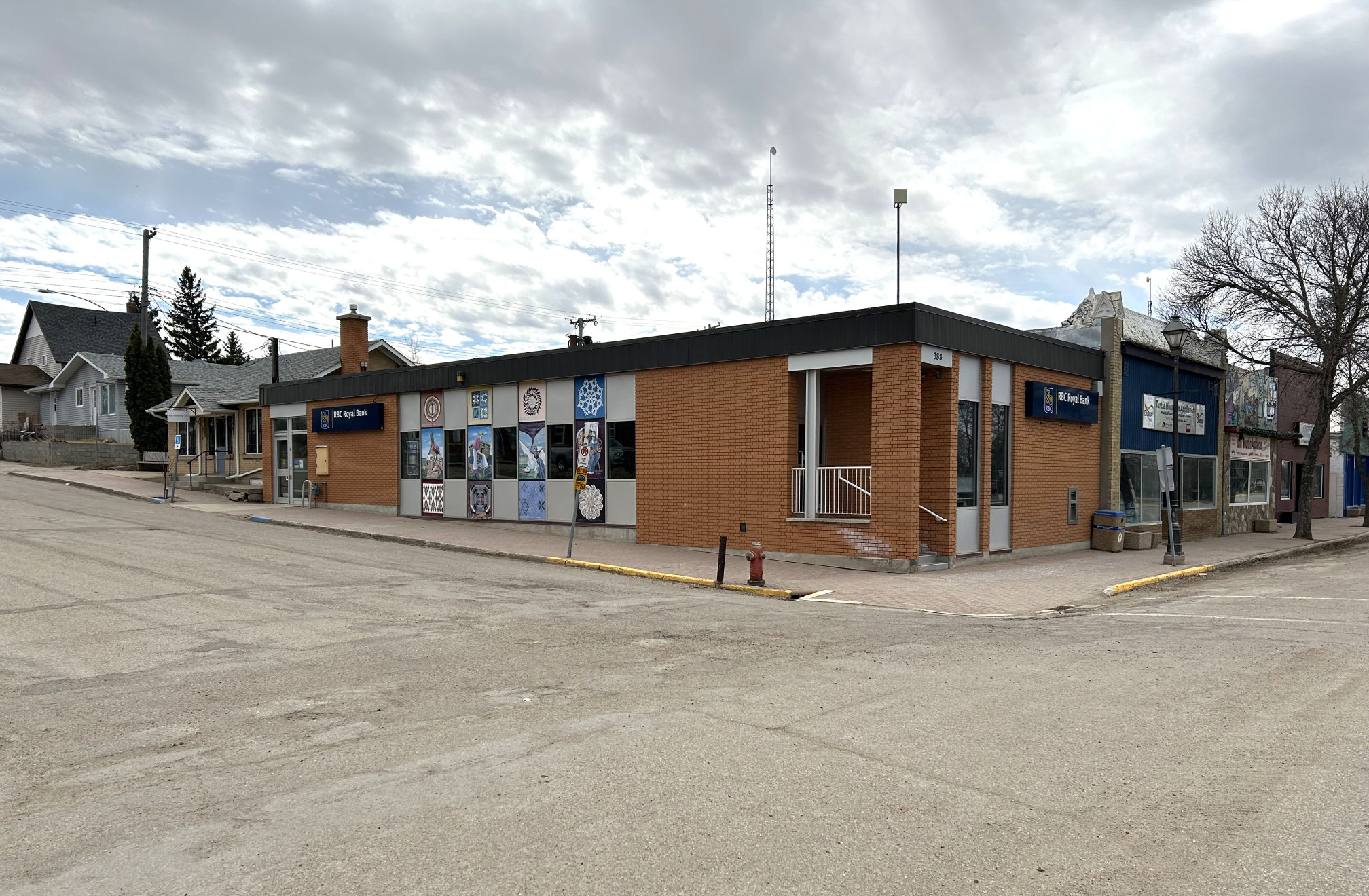 [2024 photo of the Royal Bank building along Cook Street]