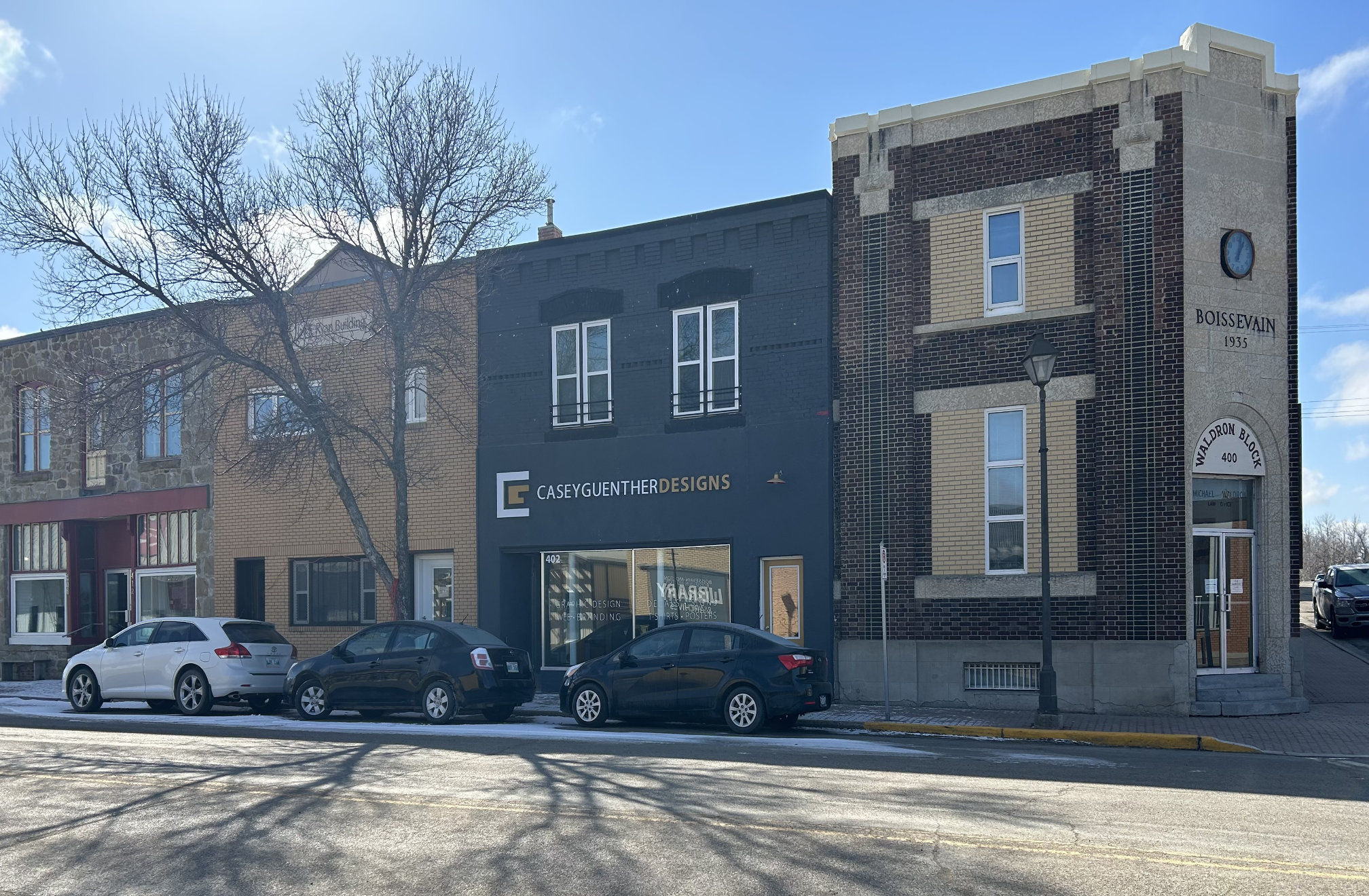 [2024 photo of the 400 block of South Railway]