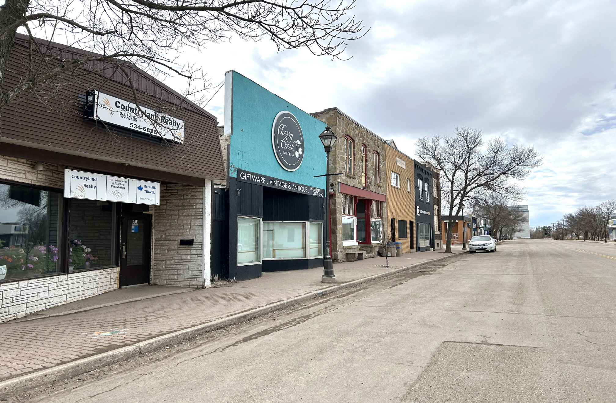 [2024 photo of South Railway looking west from Countryland Realty]